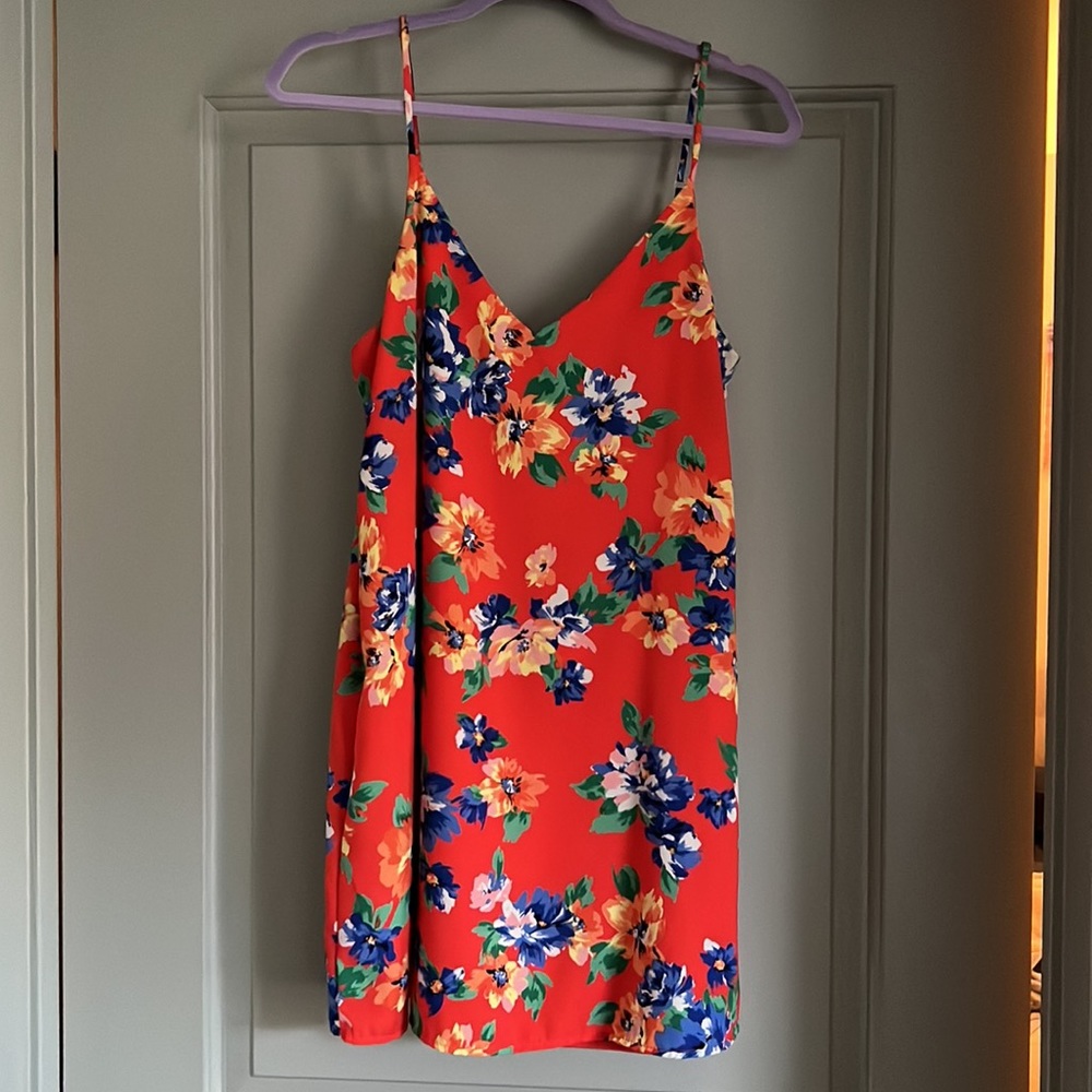 Floral lulus dress size medium